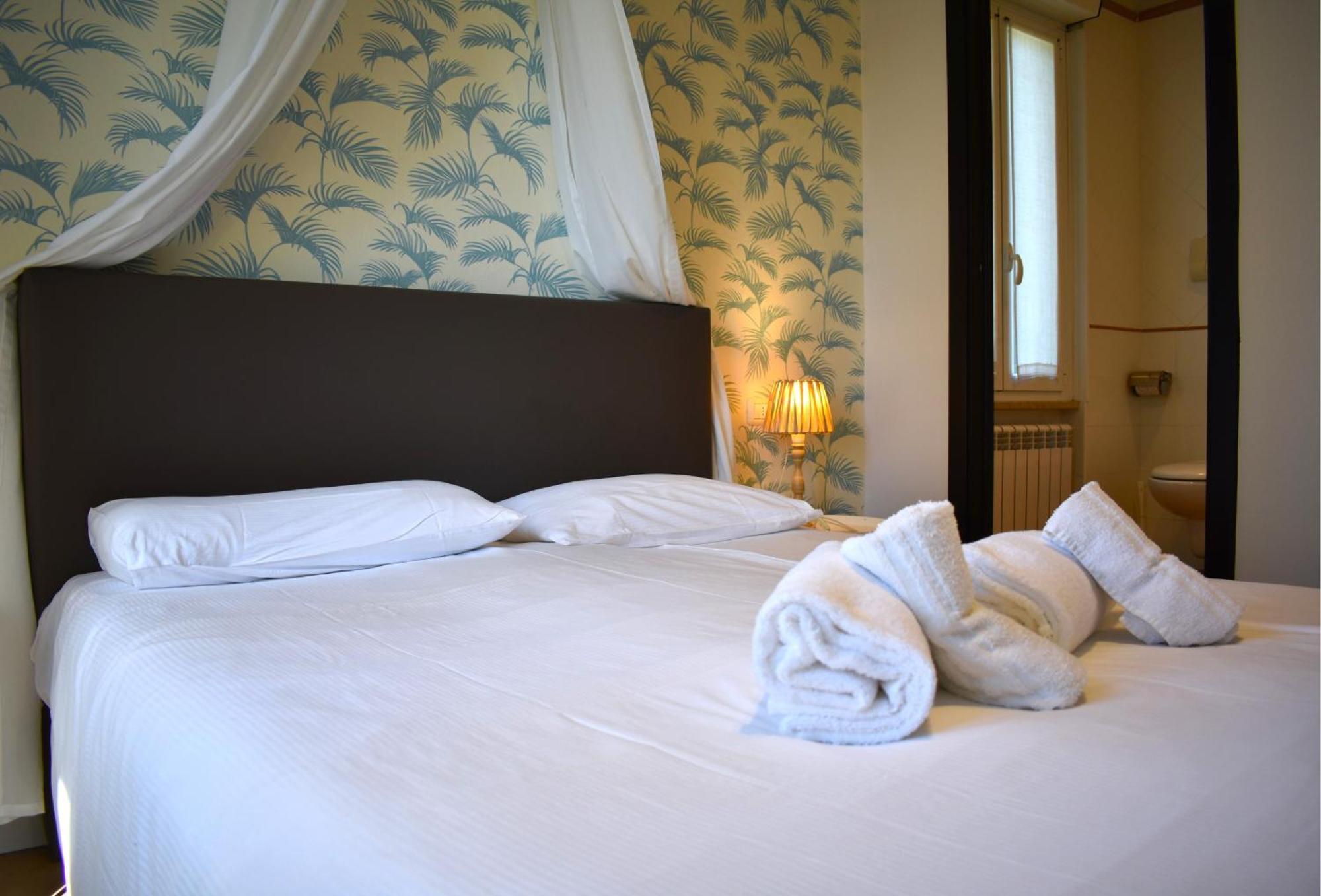 Park Residence Il Gabbiano Moniga del Garda Oda fotoğraf